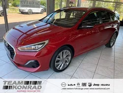 Rot Gebraucht 2018 Hyundai i30 Passion Plus Kombi | 13.990 € (Fairer Preis)