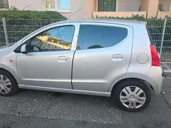 Grau Gebraucht 2010 Nissan Pixo Kleinwagen | 1.600 € (Fairer Preis)