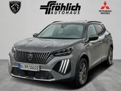 Grau lackierung seleniumgrau metallic Gebraucht 2024 Peugeot e-2008 GT SUV | 32.990 € (Etwas zu teuer)