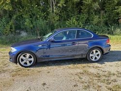 Blau Gebraucht 2011 BMW 118 Coupé Coupé | 9.000 € (Etwas zu teuer)