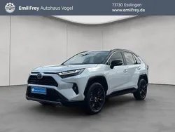 Weiß Gebraucht 2024 Toyota RAV4 Hybrid Style SUV | 43.660 € (Fairer Preis)