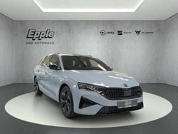 Grau Neu 2025 Skoda Octavia RS Kombi | 39.490 € (Guter Preis)