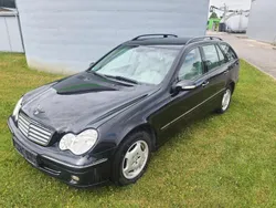 Schwarz Gebraucht 2004 Mercedes C220 Kombi | 1.199 €