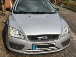 Silber Gebraucht 2006 Ford Focus Limousine | 2.450 € (Etwas zu teuer)