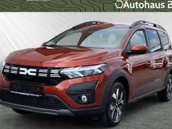 Braun Neu 2025 Dacia Jogger Expression Kombi | 22.870 € (Fairer Preis)