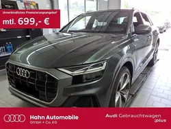 Grau Gebraucht 2021 Audi Q8 S-Line SUV | 63.830 € (Etwas zu teuer)