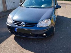 Blau Gebraucht 2007 VW Golf Limousine | 2.500 € (Etwas zu teuer)