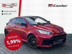 Karminarot metallic Neu 2024 Toyota Yaris Kleinwagen | 43.520 € (Superpreis)