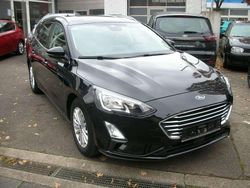 Obsidianschwarz metallic Gebraucht 2021 Ford Focus Titanium X Kombi | 17.900 € (Guter Preis)