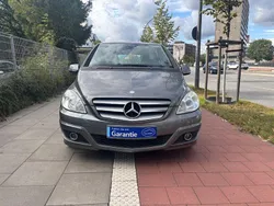 Grau Gebraucht 2009 Mercedes B150 Van / Kleinbus | 2.850 € (Guter Preis)