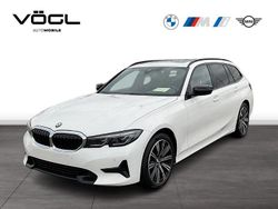 Weiß Gebraucht 2022 BMW 320 Sport Line Kombi | 26.870 € (Fairer Preis)