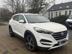 Weiß Gebraucht 2018 Hyundai Tucson SUV | 15.900 € (Superpreis)