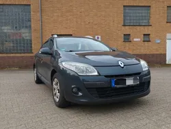 Schwarz Gebraucht 2010 Renault Mégane III Kombi | 4.100 € (Fairer Preis)