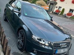 Grau Gebraucht 2009 Audi A4 Kombi | 7.500 € (Teuer)