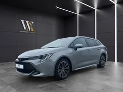 Grau Gebraucht 2022 Toyota Corolla Team Limousine | 23.400 € (Fairer Preis)