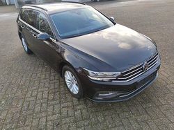 Schwarz Gebraucht 2020 VW Passat Business Kombi | 20.500 € (Fairer Preis)