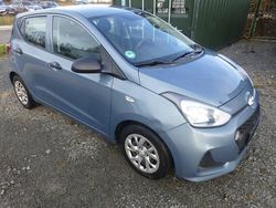 Blau Gebraucht 2018 Hyundai i10 Kleinwagen | 3.950 € (Superpreis)