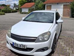 Weiß Gebraucht 2009 Opel Astra Sport Kleinwagen | 2.199 € (Fairer Preis)