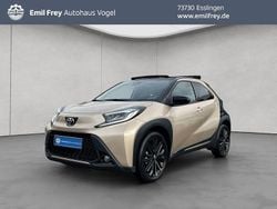 Beige Gebraucht 2023 Toyota Aygo Limited Kleinwagen | 18.970 € (Guter Preis)