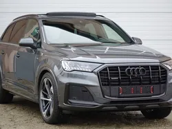 Grau Gebraucht 2021 Audi Q7 Sport SUV | 56.966 € (Etwas zu teuer)