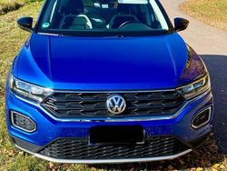 Blau Gebraucht 2018 VW T-Roc Sport SUV | 25.000 € (Etwas zu teuer)