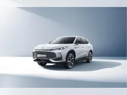 Schwarz Neu 2025 MG HS Luxury SUV | 41.990 € (Etwas zu teuer)