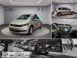 Silber Gebraucht 2016 VW Touran Comfortline Van / Kleinbus | 15.950 € (Fairer Preis)