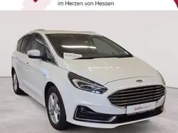 Frostweiß Gebraucht 2020 Ford S-MAX Titanium Van / Kleinbus | 17.090 € (Guter Preis)