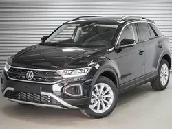 Deep black metallic (2t) Neu 2025 VW T-Roc Life SUV | 30.441 € (Superpreis)