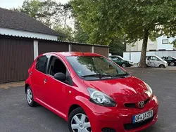 Rot Gebraucht 2008 Toyota Aygo Kleinwagen | 2.000 € (Fairer Preis)