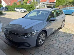 Grau Gebraucht 2021 VW Golf VIII Life Kombi | 21.500 € (Guter Preis)