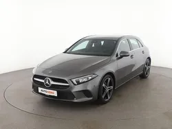 Grau Gebraucht 2022 Mercedes A200 Limousine | 29.270 € (Etwas zu teuer)