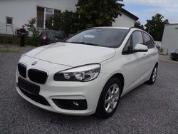 Weiß Gebraucht 2014 BMW 218 Basis Kombi | 6.800 € (Fairer Preis)