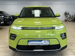 Grün Gebraucht 2021 Kia Soul EV Edition 7 SUV | 14.000 € (Guter Preis)
