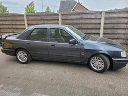 Grau Gebraucht 1991 Ford Sierra Limousine | 22.000 €