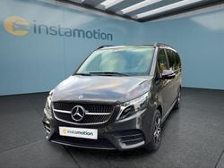 Grau Gebraucht 2024 Mercedes V250 Van / Kleinbus | 66.049 €