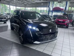Schwarz Gebraucht 2023 Peugeot 5008 GT Van / Kleinbus | 29.200 € (Fairer Preis)