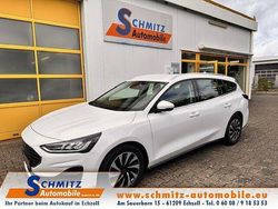 Weiß Gebraucht 2023 Ford Focus Titanium Kombi | 19.950 € (Guter Preis)