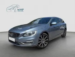 Blau Gebraucht 2016 Volvo V60 Summum Kombi | 16.490 € (Etwas zu teuer)