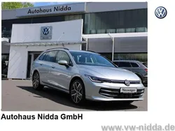 Oyster silver metallic Neu 2025 VW Golf VIII Kombi | 29.556 € (Superpreis)