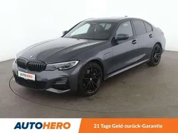 Mineralgrau Gebraucht 2021 BMW 330e M Sport Limousine | 32.990 € (Etwas zu teuer)