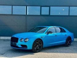 Blau Gebraucht 2018 Bentley Flying Spur Limousine | 74.900 €
