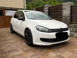 Weiß Gebraucht 2010 VW Golf VI Kleinwagen | 4.500 € (Fairer Preis)