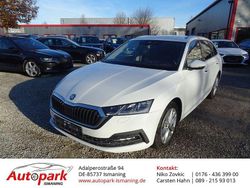 Moonweiss metallic, moonweis Gebraucht 2020 Skoda Octavia First Edition Kombi | 23.499 € (Teuer)