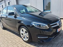 Schwarz Gebraucht 2015 Mercedes B200 Van / Kleinbus | 12.450 € (Fairer Preis)