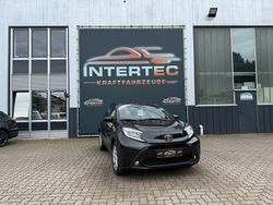 Schwarz Gebraucht 2024 Toyota Aygo Business Edition Kleinwagen | 15.399 € (Fairer Preis)