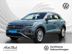 Blau (petroleum blue metallic) Gebraucht 2023 VW T-Roc Style SUV | 22.420 € (Fairer Preis)