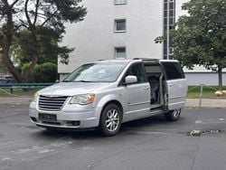 Silber Gebraucht 2008 Chrysler Town & Country Van / Kleinbus | 5.799 €