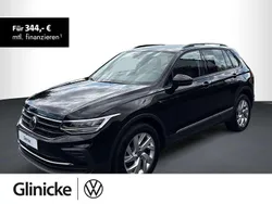 Deep black perleffekt Gebraucht 2021 VW Tiguan Life SUV | 27.270 € (Guter Preis)