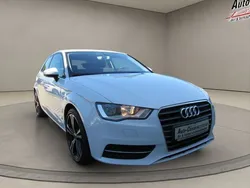 Weiß Gebraucht 2015 Audi A3 Attraction Kleinwagen | 14.750 € (Etwas zu teuer)